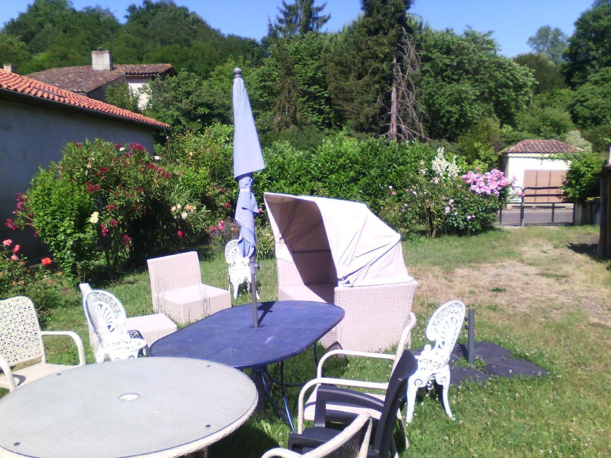 L'Ancien Patronage Pension Caumont-sur-Garonne Buitenkant foto