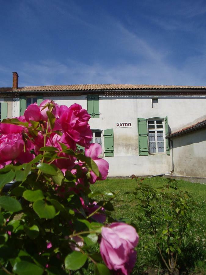 L'Ancien Patronage Pension Caumont-sur-Garonne Buitenkant foto